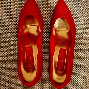 Vtg. NWT Red Shimmering Sz. 7.5M Shoes 4" Heel
